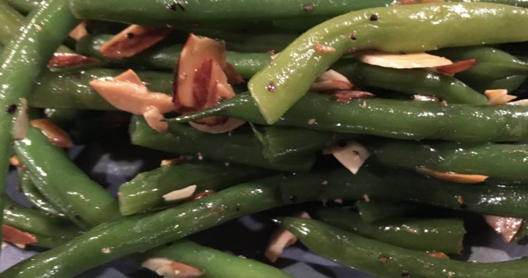 Haricot Verts (Green beans) with Toasted Almonds